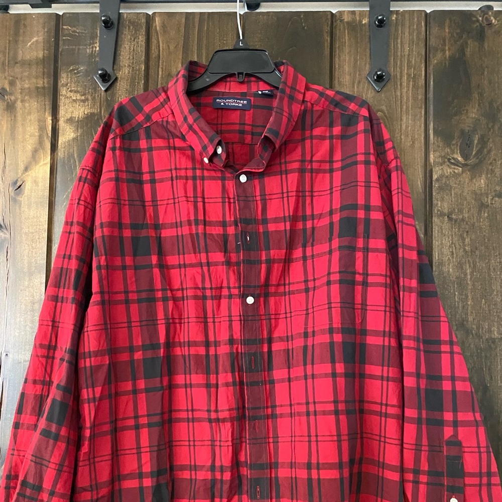 Roundtree & Yorke Button Down